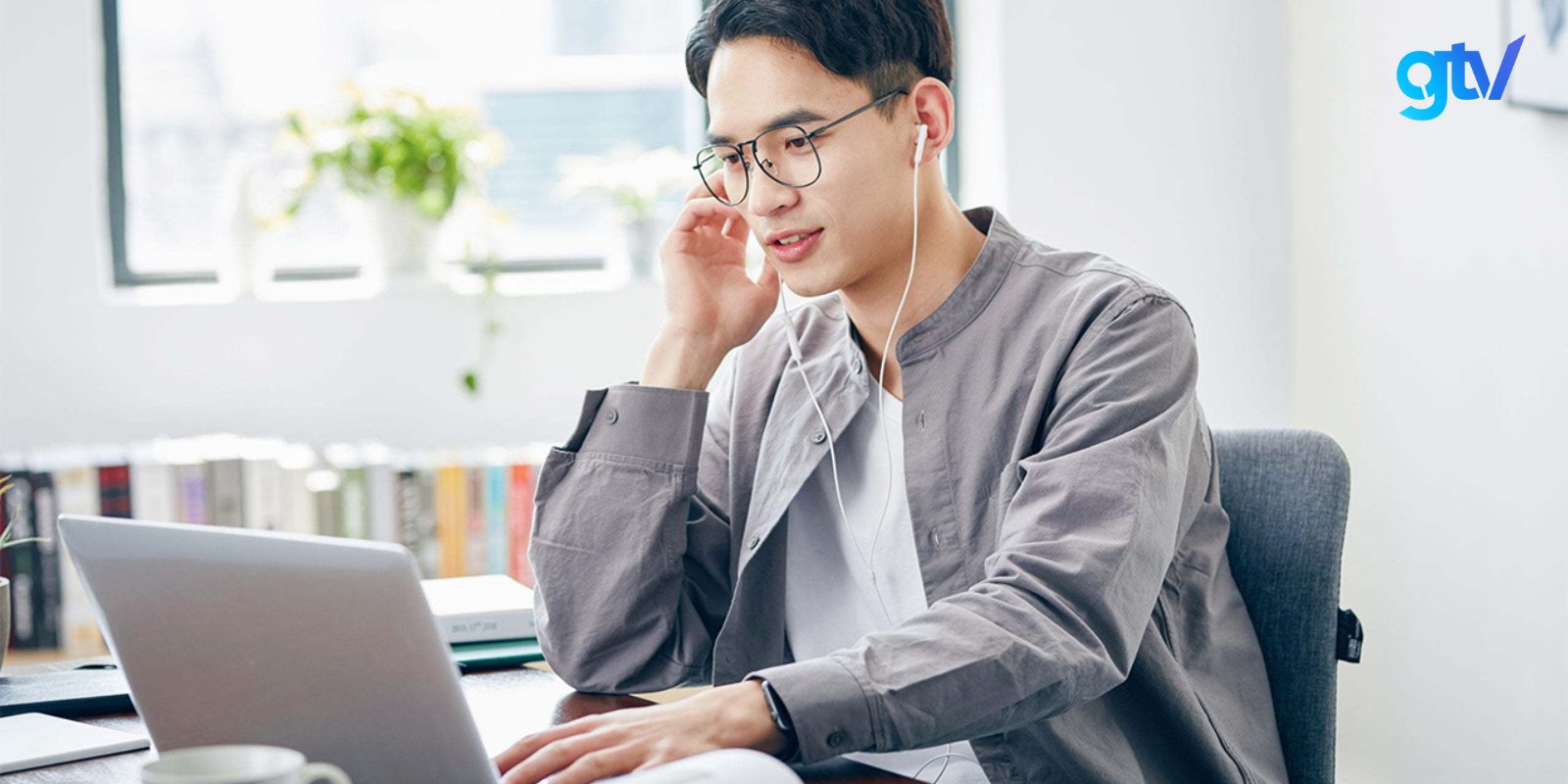 Freelancer chăm sóc khách hàng