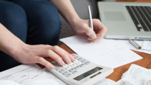 Tính toán hoạch định ngân sách trong việc triển khai kế hoạch SEO