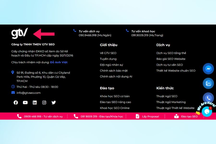 Footer có logo được liên kết về trang chủ