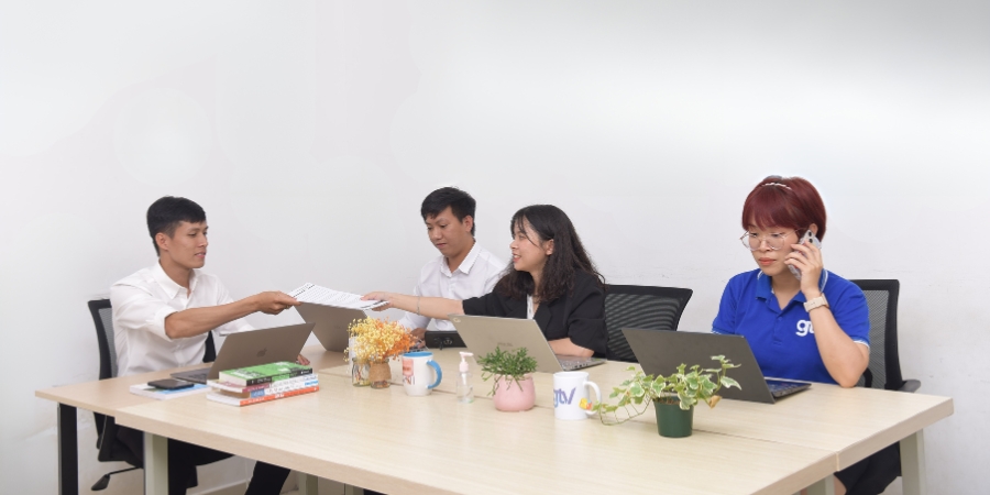 nhan brief va phan tich du an